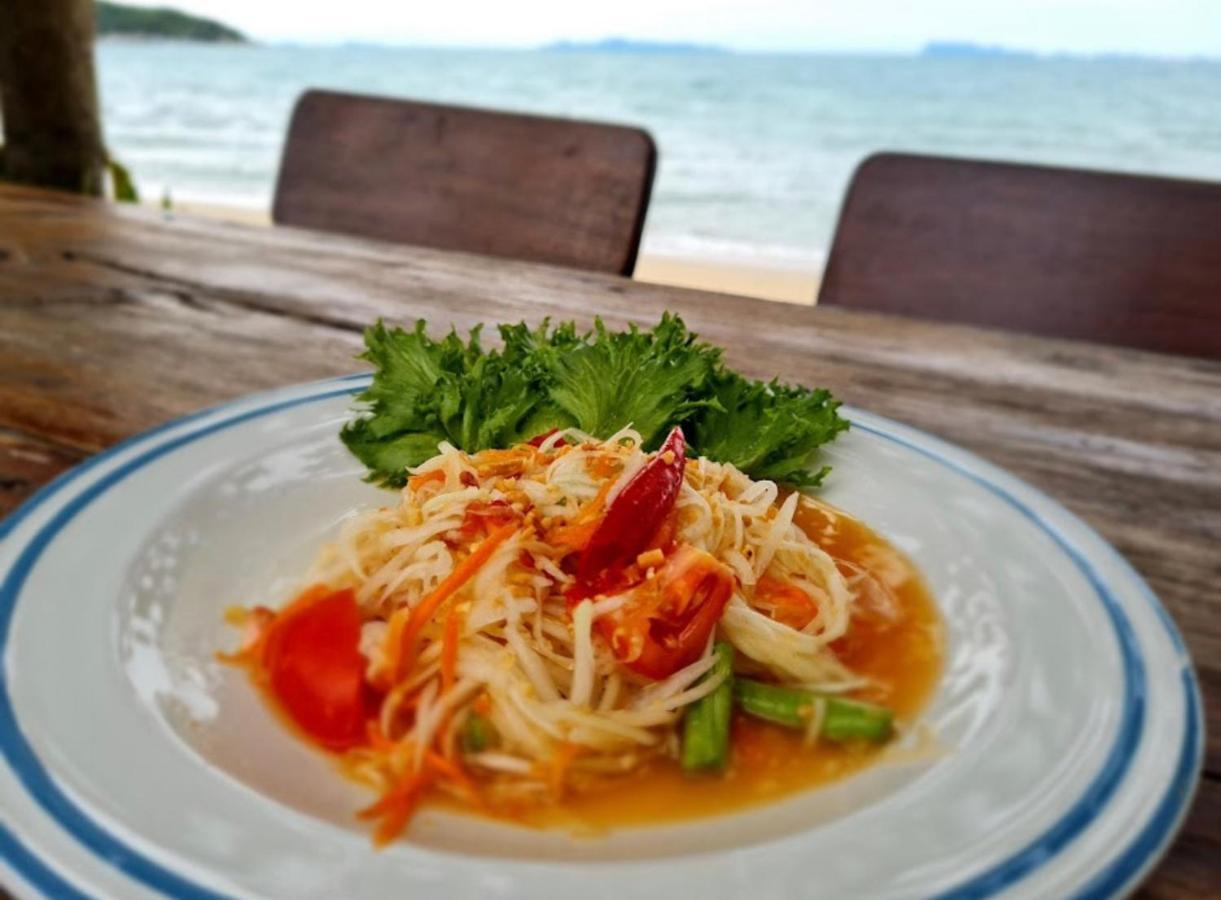 Chill Inn Lipa Noi Hostel And Beach Cafe 苏梅岛 外观 照片